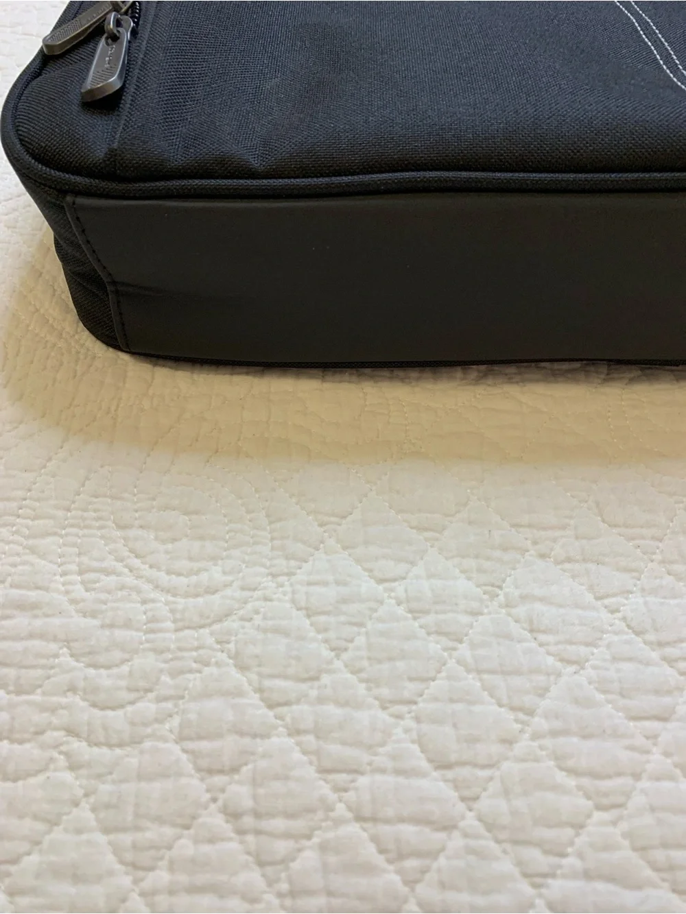 Targus Classic Slim Laptop Bag Padded Handles and Adjustable Shoulder Strap